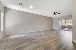 Photo #5: 2682000 Listing 