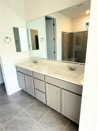 Photo #3: 2682006 Listing