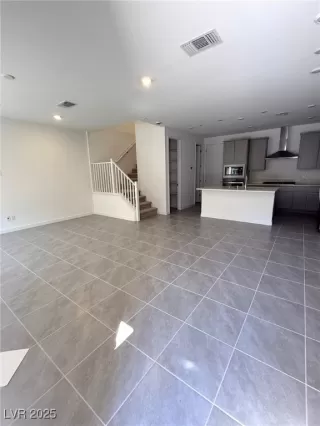 Photo #6: 2682006 Listing