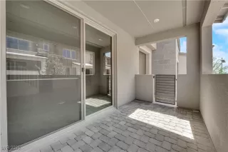 Photo #4: 2682021 Listing