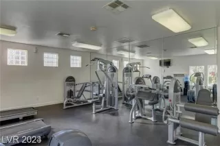 Photo #2: 2682023 Listing