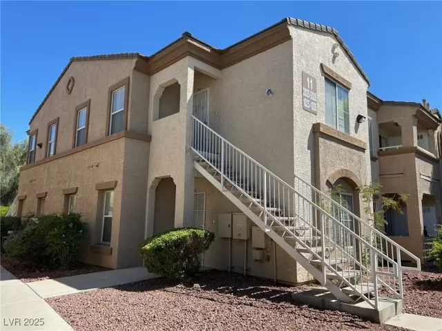 MLS: 2682059 Condo For Sale