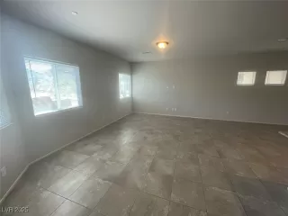 Photo #3: 2682072 Listing 