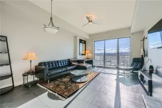 Photo #2: 2682102 Listing 