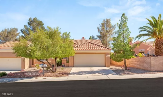 MLS: 2682117 Condo For Sale