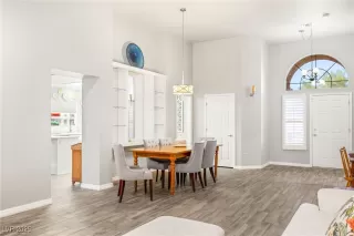 Photo #5: 2682117 Listing