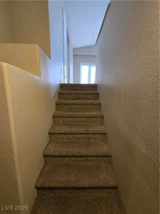 Photo #3: 2682123 Listing 