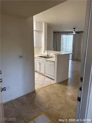 Photo #2: 2682131 Listing 