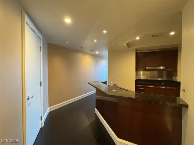 MLS: 2682146 Condo For Sale