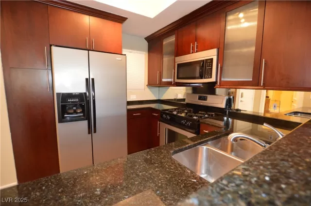 MLS: 2682185 Condo For Sale