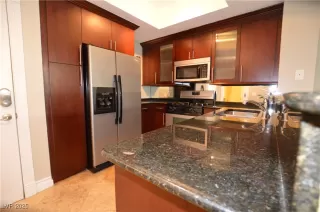 Photo #1: 2682185 Listing 