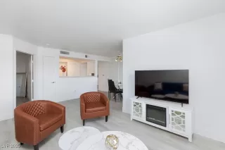 Photo #3: 2682190 Listing