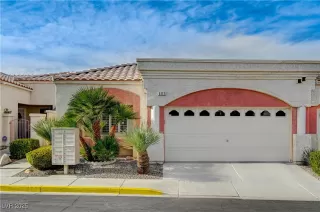 Photo #1: 2682197 Listing