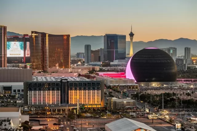 MLS: 2682248 Condo For Sale