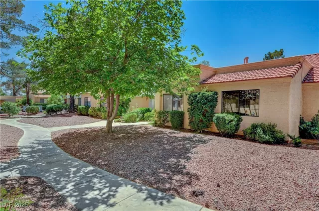 MLS: 2682257 Condo For Sale