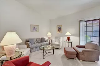 Photo #3: 2682257 Listing