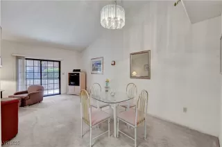 Photo #5: 2682257 Listing