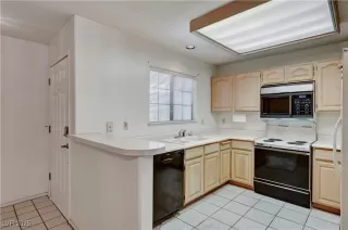 Photo #6: 2682257 Listing