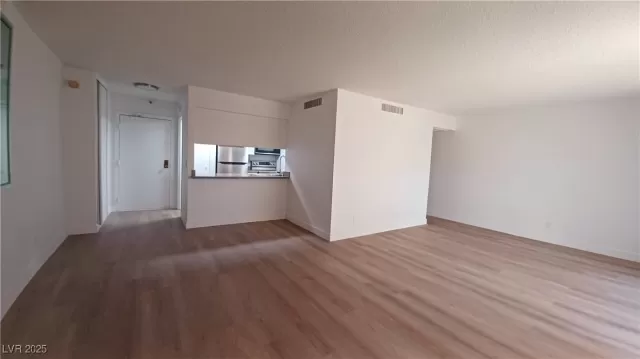 MLS: 2682260 Condo For Sale