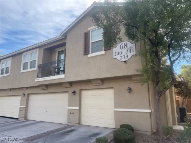 MLS: 2682354 Condo For Sale