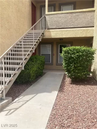 Photo #3: 2682411 Listing 