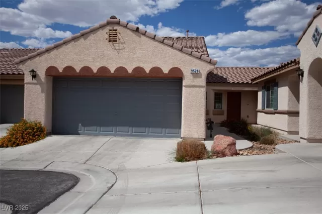 MLS: 2682420 Condo For Sale