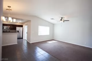 Photo #3: 2682420 Listing 