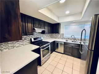 Photo #4: 2682421 Listing 