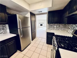 Photo #6: 2682421 Listing 