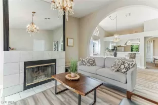 Photo #1: 2682441 Listing 