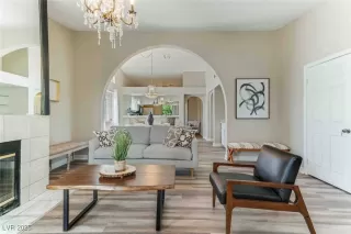 Photo #2: 2682441 Listing 