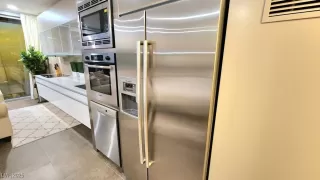 Photo #2: 2682455 Listing