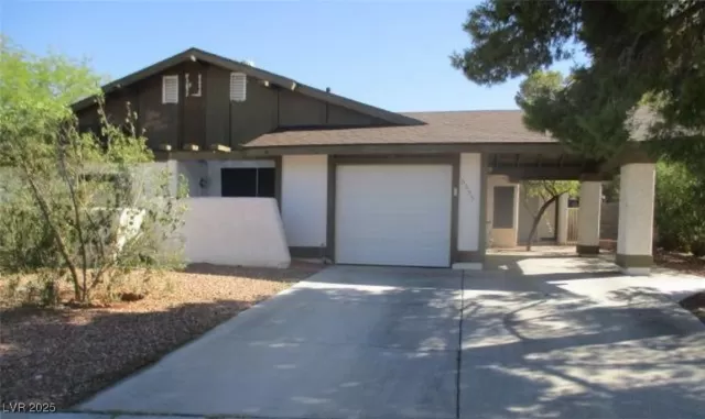 MLS: 2682457 Condo For Sale