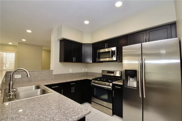 MLS: 2682465 Condo For Sale