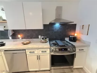 Photo #3: 2682483 Listing 