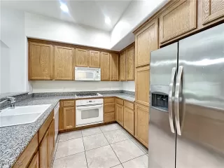 Photo #3: 2682484 Listing