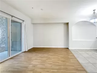 Photo #6: 2682484 Listing