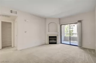 Photo #3: 2682501 Listing