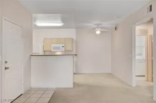 Photo #6: 2682501 Listing