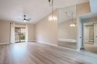 Photo #1: 2682508 Listing 