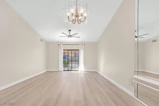 Photo #2: 2682508 Listing 