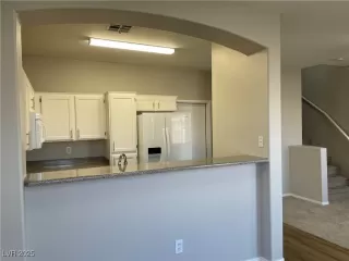 Photo #2: 2682541 Listing 