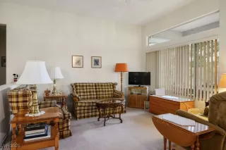 Photo #4: 2682594 Listing