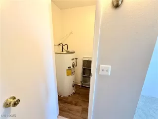 Photo #5: 2682626 Listing