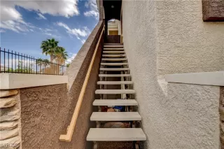 Photo #2: 2682641 Listing 