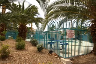 Photo #3: 2682676 Listing 