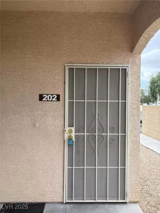 Photo #2: 2682689 Listing 