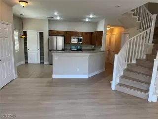 Photo #6: 2682703 Listing 