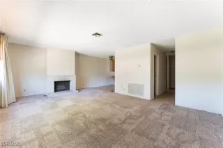 Photo #3: 2682749 Listing 