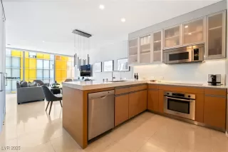 Photo #3: 2682752 Listing